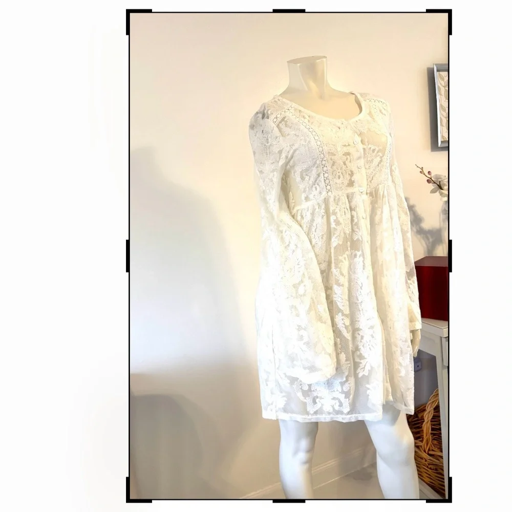 MINKPINK White Lace Mesh Top - Picture 8 of 11
